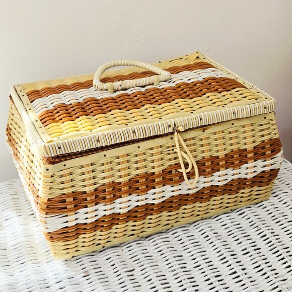 Vintage Wicker Sewing Basket – Silk Lined - Picture 1 of 4
